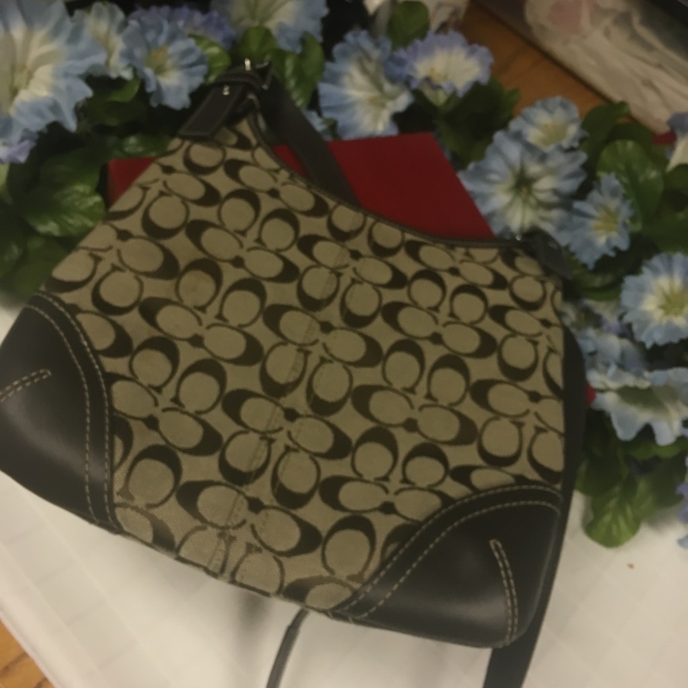 Beautiful COACH Crossbody Handbag!